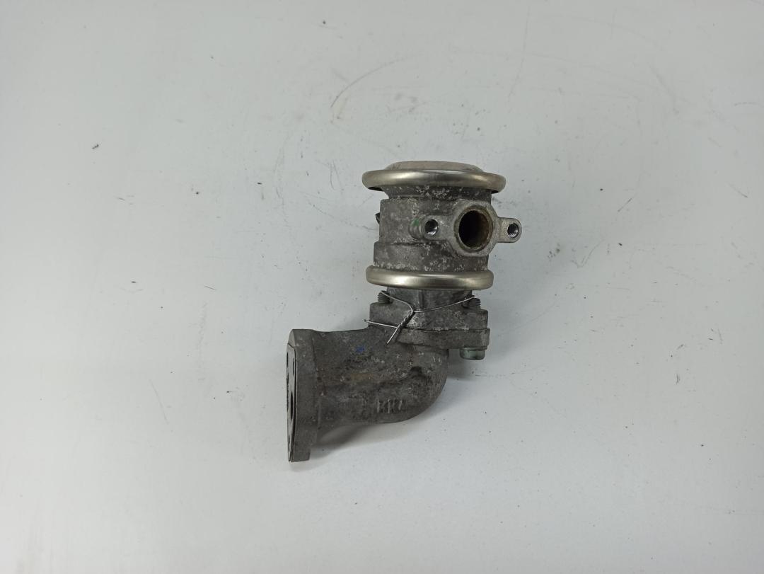 клапан EGR Audi A6 C5 2004, 3.0 л., бензин, МКПП, чёрный, седан, 06C131102A