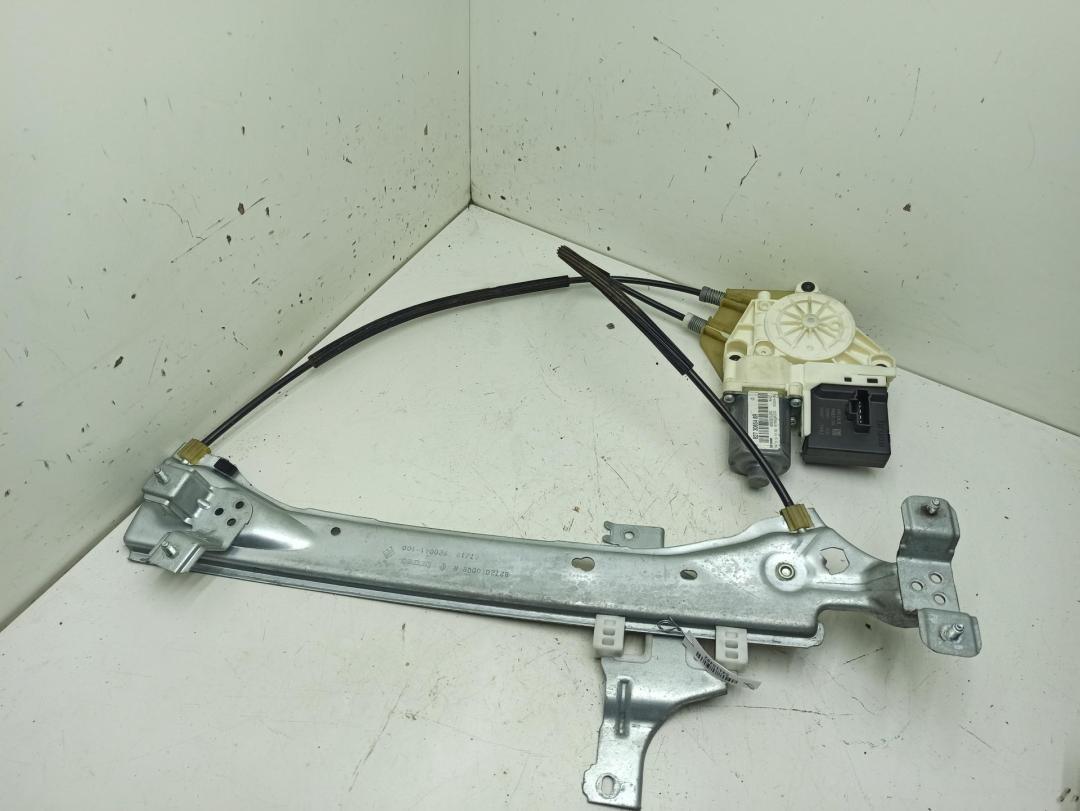 стеклоподъемник электрический задний правый Renault Megane III 2012, 1.5 л., дизель, МКПП, синий, универсал, 827200003R, 827306548R
