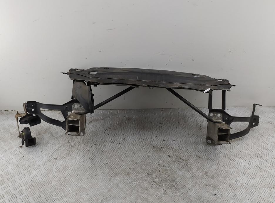 Рамка радиатора BMW 5 E60/E61 2006, 2.5 л., дизель, МКПП, серый, универсал, 7033741