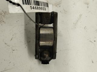 коромысло клапана (рокер) Skoda Fabia 2 поколение (5J) 2009, 1.2 л., бензин, МКПП, серый, хетчбэк 5 дв.