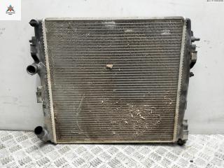 радиатор охлаждения Renault Kangoo 1 поколение 2001, 1.6 л., бензин, МКПП, красный, фургон, 8200072713