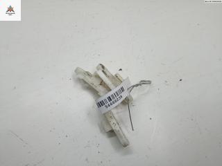 кронштейн (крепление) Opel Astra F [рестайлинг] 1994, 1.6 л., бензин, МКПП, красный, хетчбэк 5 дв.