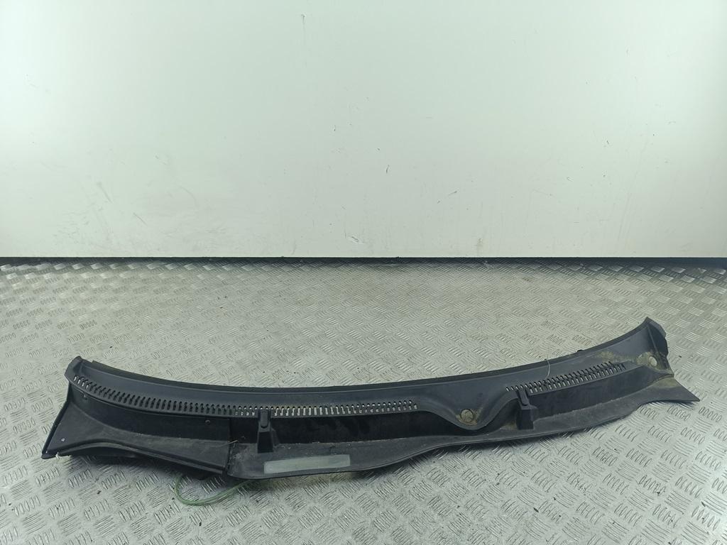 дождевик SEAT Leon 2003, 1.6 л., бензин, МКПП, серый, хетчбэк 5 дв., 1M1853185