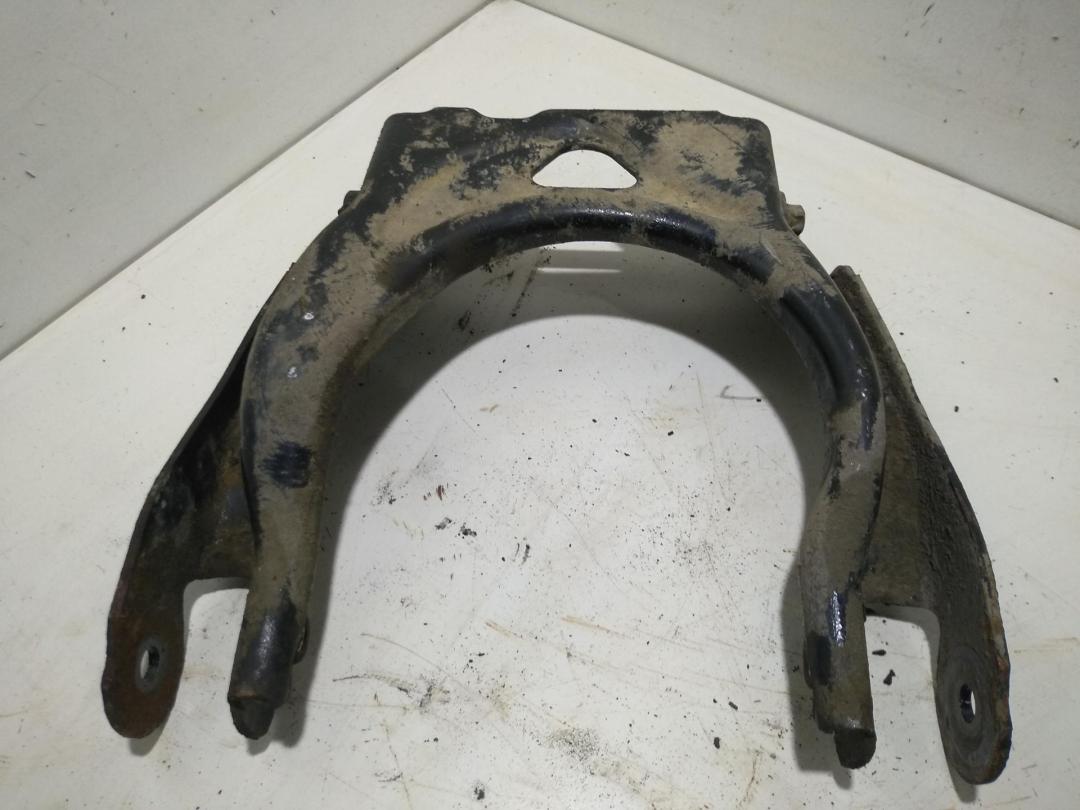 кронштейн (крепление) Citroen C5 2 поколение 2009, 2.0 л., дизель, АКПП, серый, универсал, 00003521J8 - фото №1