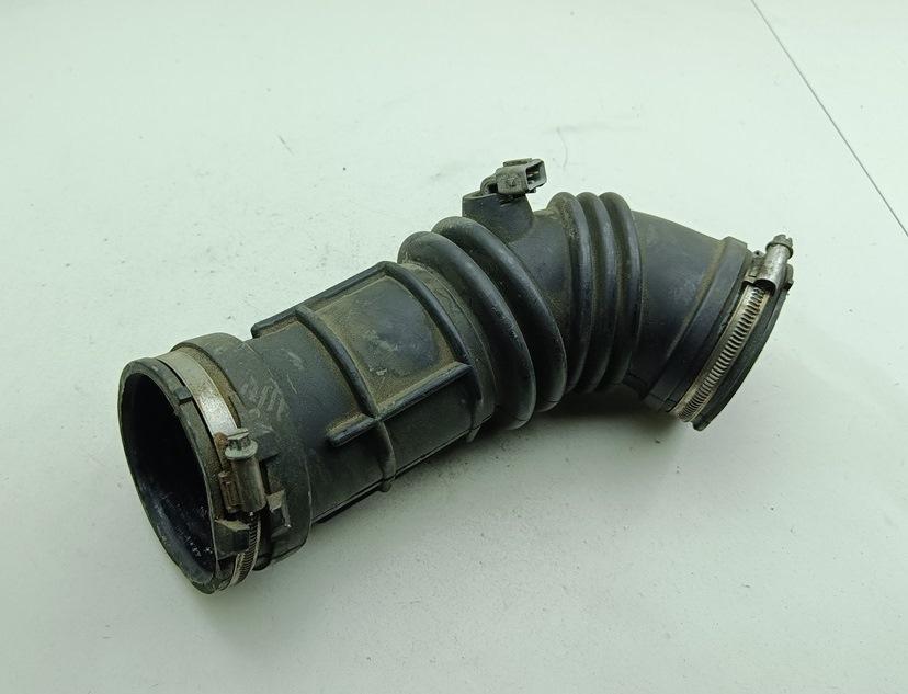 патрубок воздушного фильтра Renault Laguna II 2001, 3.0 л., бензин, 8200021354