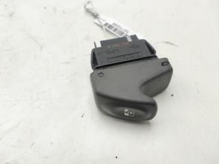 кнопка стеклоподъемника переднего правого Renault Scenic I 2001, 2.0 л., бензин, МКПП, серый, минивэн, 432963K