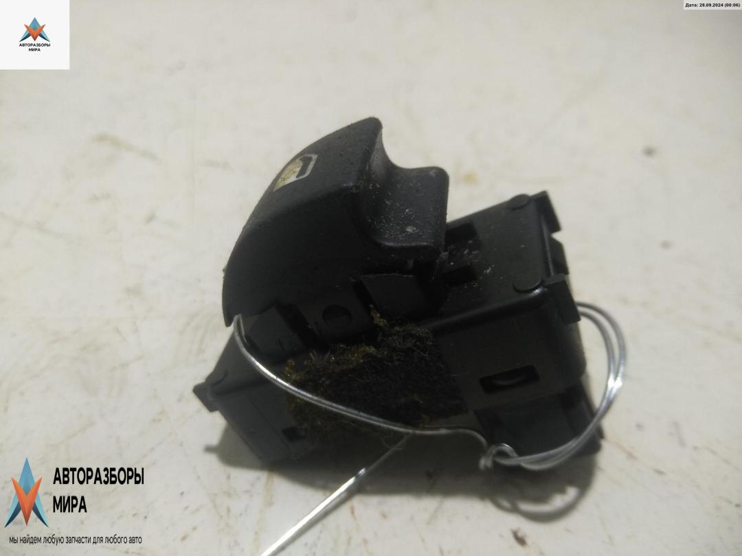 кнопка стеклоподъемника заднего правого Citroen C4 1 поколение 2004, 1.6 л., бензин, МКПП, красный, хетчбэк 5 дв., 00006554HJ - фото №1