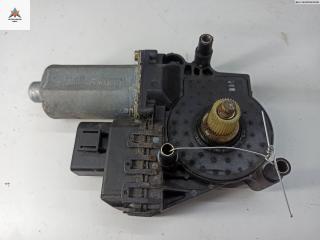 моторчик стеклоподъемника передний правый Audi A6 4B/C5 [рестайлинг] 2002, 2.5 л., дизель, АКПП, серый, универсал, 0130821774