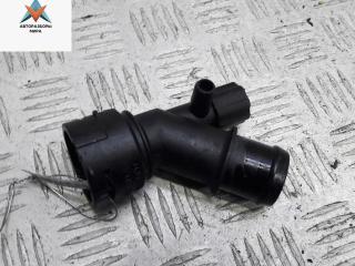 фланец (тройник) системы охлаждения Volkswagen Golf 4 поколение 1999, 2.0 л., бензин, МКПП, синий, универсал, 1J0121619A