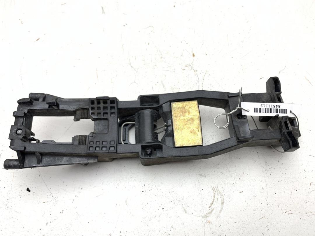 Корпус (держатель) ручки двери передней левой Mercedes-Benz C W203 2002, 1.8 л., бензин, АКПП, чёрный, универсал
