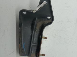 кронштейн (крепление) Ford Mondeo 1 поколение 1996, 1.6 л., i, бензин, МКПП, зелёный, универсал, 93BG3K305AB