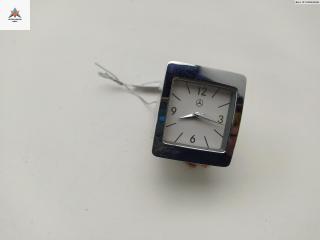 часы Mercedes-Benz E-Класс W212/S212/C207/A207 [рестайлинг] 2014, 2.2 л., дизель, АКПП, бежевый, универсал, A2188270000