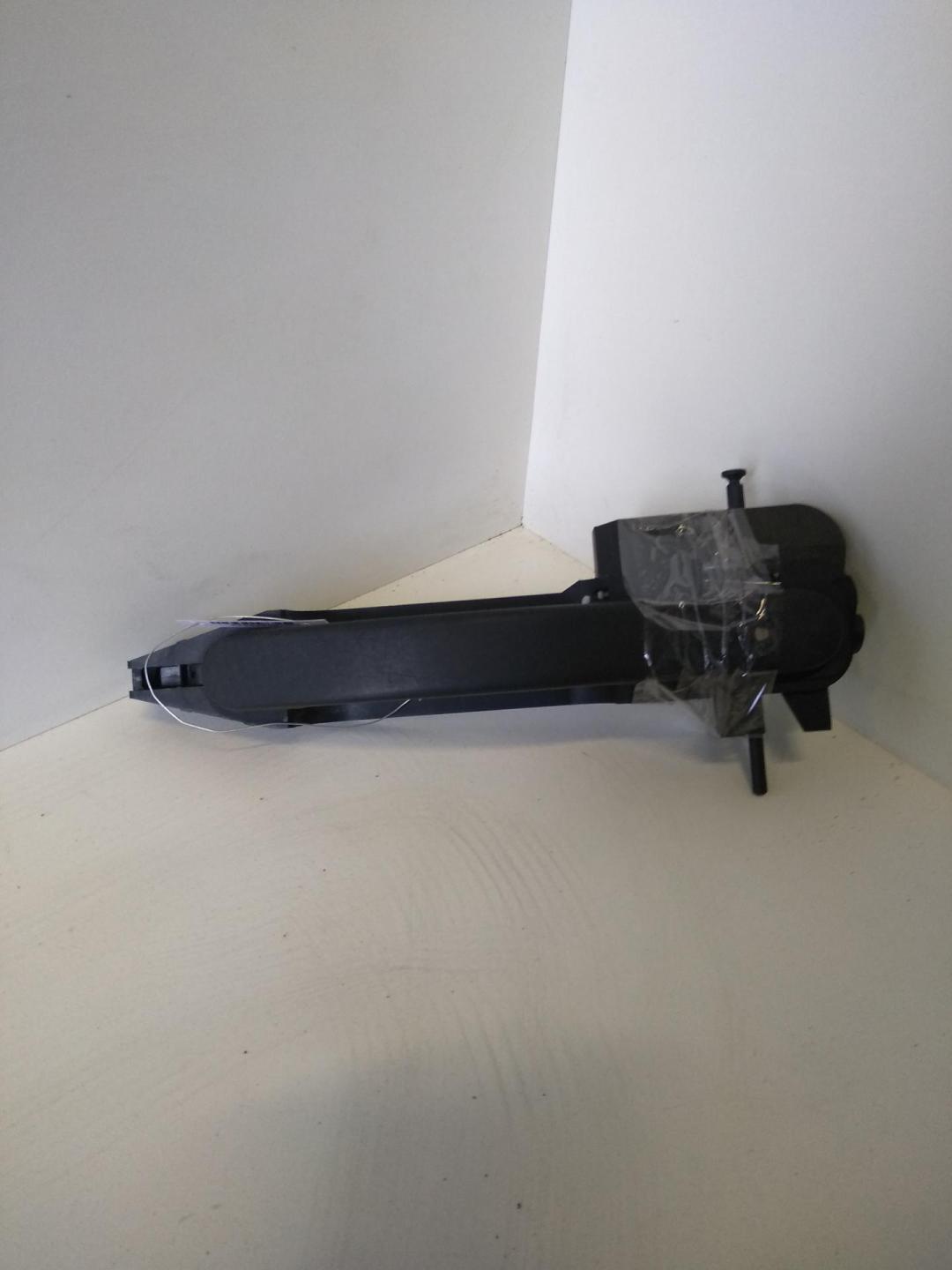 ручка наружная передняя левая Ford Fusion 2002, 1.4 л., бензин, МКПП, серый, хетчбэк 5 дв., 2S61A224A37AL
