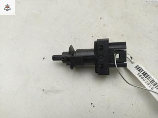 Датчик (включатель) стоп-сигнала Mercedes-Benz A-Класс W169 2004, 2.0 л., дизель, МКПП, жёлтый, хетчбэк 3 дв., 0045452114