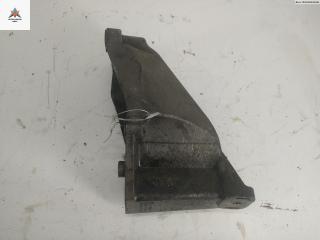 кронштейн двигателя Audi A4 B5 1997, 1.6 л., бензин, МКПП, зелёный, универсал