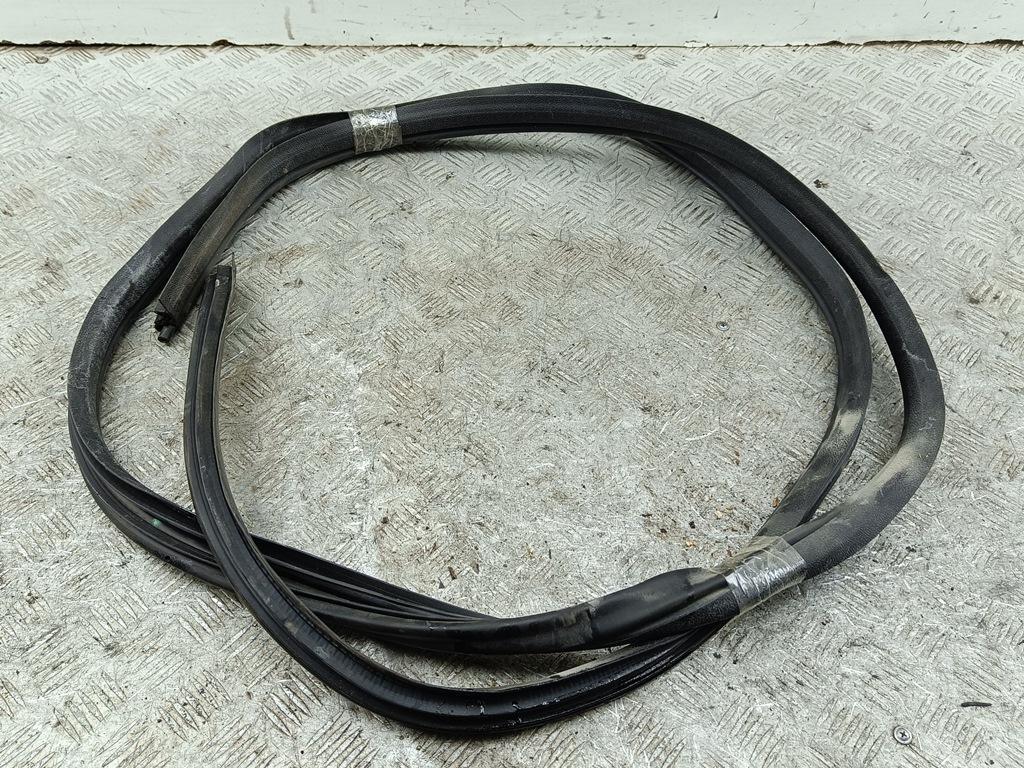 уплотнитель двери Citroen C8 2004, 2.2 л., дизель, МКПП, белый, минивэн, 9656877477