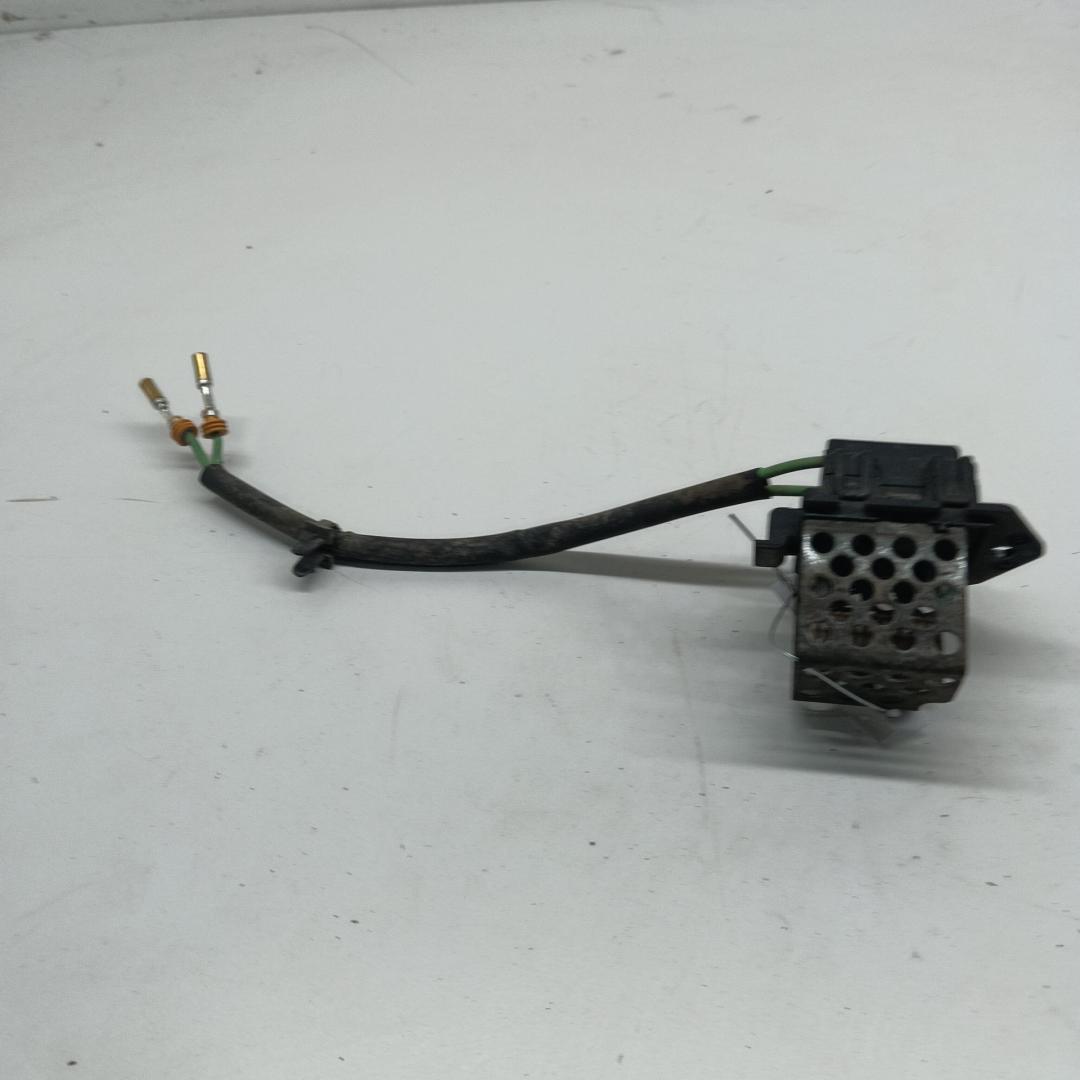блок управления вентилятором (реле) Ford Focus I 2002, 1.4 л., бензин, МКПП, серый, универсал, 3134503072