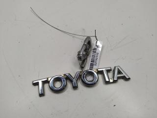 эмблема Toyota Corolla 8 поколение (E110) [рестайлинг] 2001, 1.4 л., бензин, МКПП, зелёный, хетчбэк 5 дв.