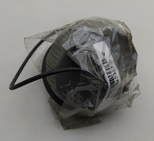 пробка топливного бака Mazda 6 GG/GY 2004, 2.0 л., дизель, МКПП, красный, универсал, GJ2B42250A
