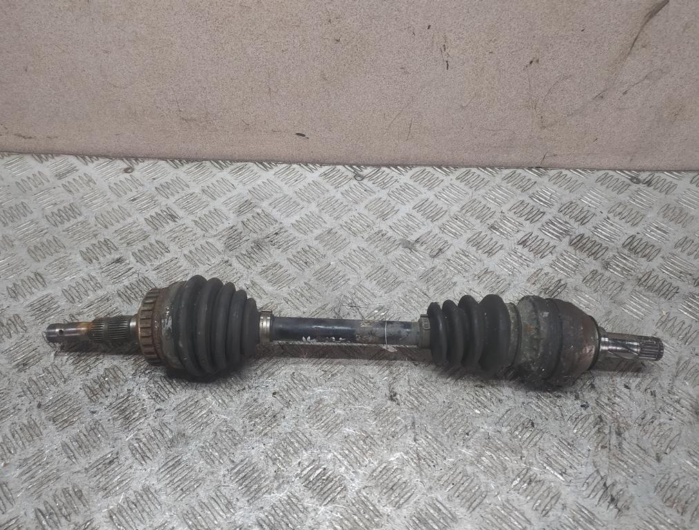 полуось передняя левая (приводной вал, ШРУС) Opel Vectra B 2001, 1.6 л., бензин, МКПП, зелёный, седан