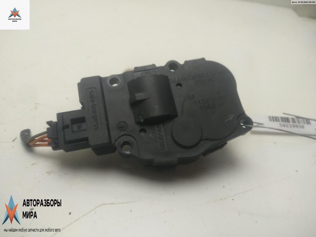 моторчик заслонки печки Jaguar XJ X351 2011, 3.0 л., дизель, АКПП, чёрный, седан, 1139300770 - фото №1