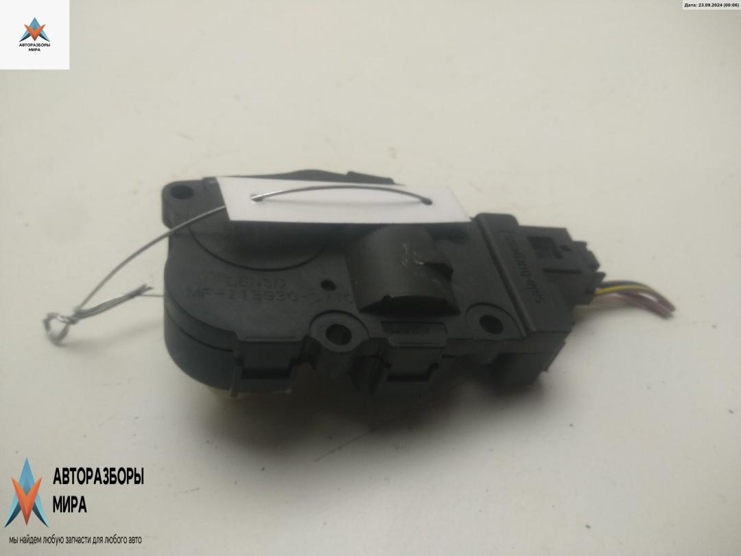 моторчик заслонки печки Jaguar XJ X351 2011, 3.0 л., дизель, АКПП, чёрный, седан, 1139300770 - фото №1