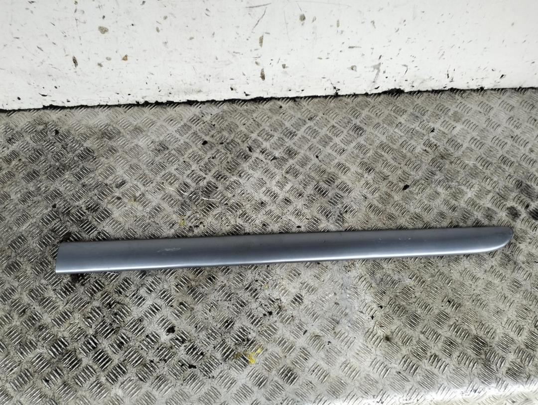 молдинг двери передней правой Citroen C5 2002, 3.0 л., бензин, АКПП, серый, хетчбэк 5 дв., 96325674