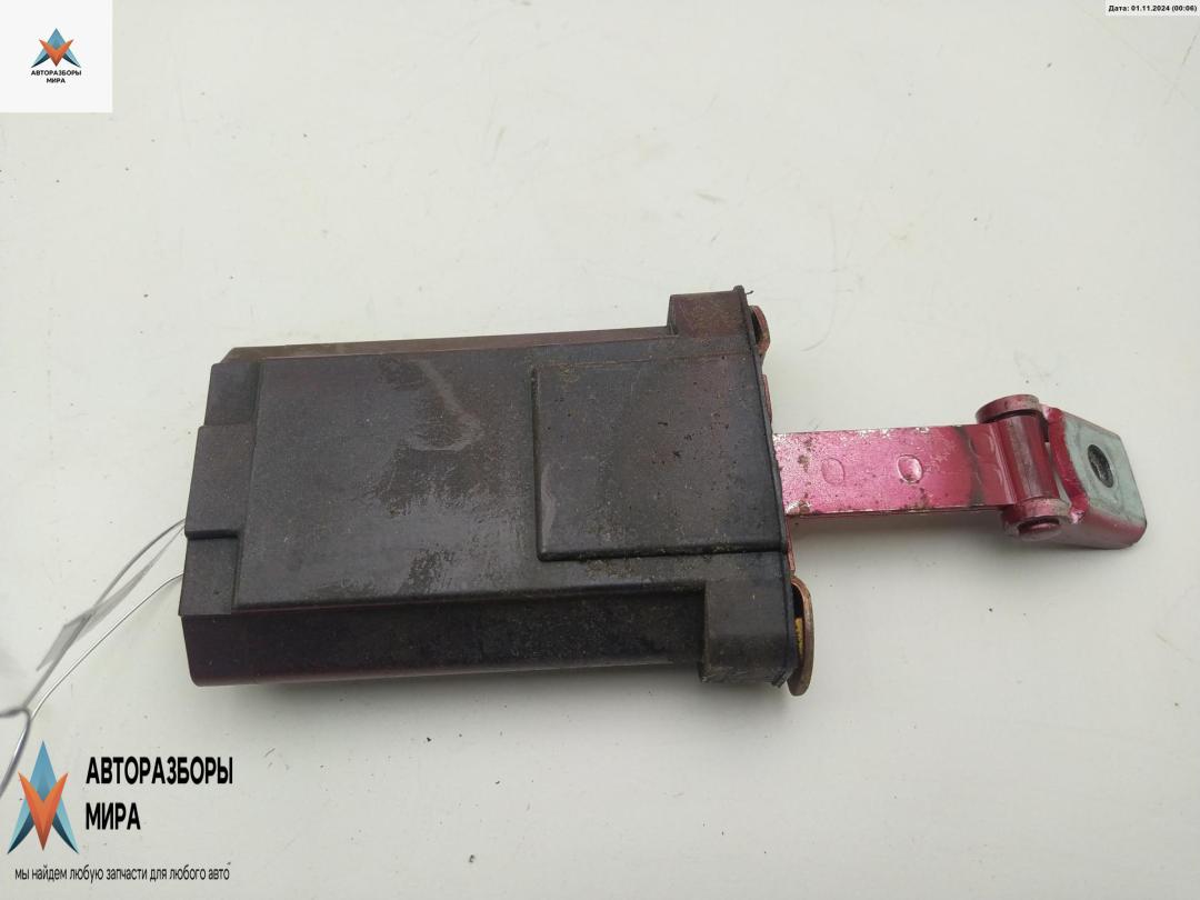 Ограничитель открывания двери задней Mercedes-Benz C-Класс W202/S202 1994, седан - фото №1