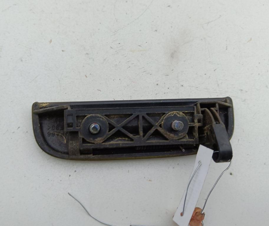 ручка наружная передняя левая Suzuki Wagon R 2000, 1.3 л., бензин, МКПП, красный, хетчбэк 5 дв.
