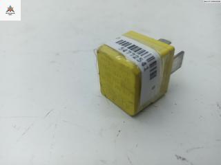 реле бензонасоса Opel Astra H/Family [рестайлинг] 2006, 1.9 л., дизель, МКПП, серый, универсал, 90226846