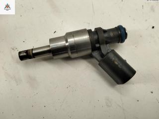 форсунка SEAT Leon 2 поколение 2006, 2.0 л., бензин, МКПП, красный, хетчбэк 5 дв.