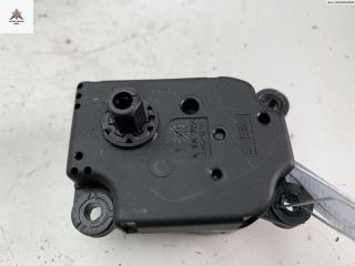 моторчик заслонки печки Mercedes-Benz S-Класс W220 2001, 3.2 л., бензин, АКПП, серый, седан, 38236