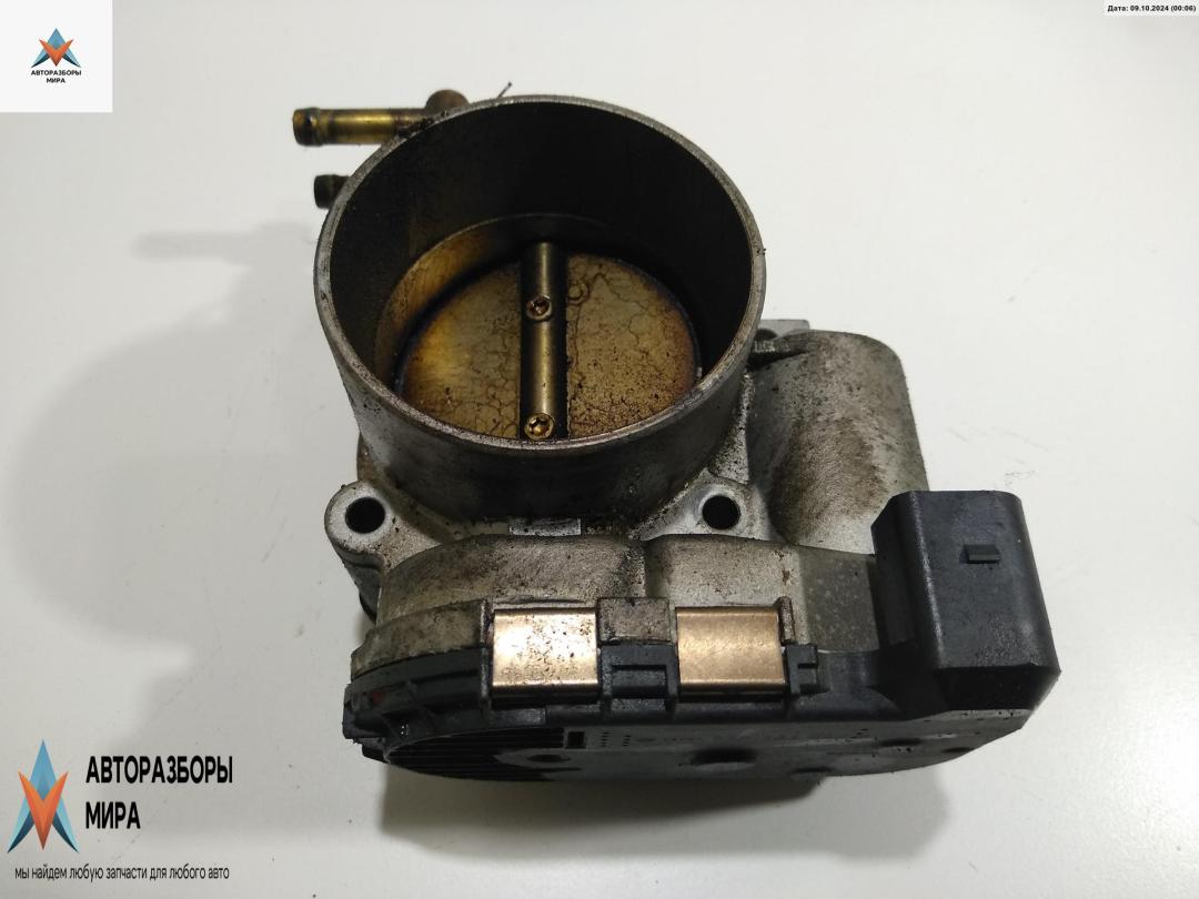 заслонка дроссельная Audi A6 4B/C5 2000, 2.4 л., бензин, АКПП, синий, универсал, 078133062B - фото №1