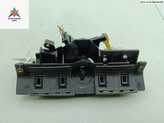 кнопка открытия багажника Audi A4 B5 1997, 1.8 л., бензин, АКПП, синий, универсал, 8D9827565