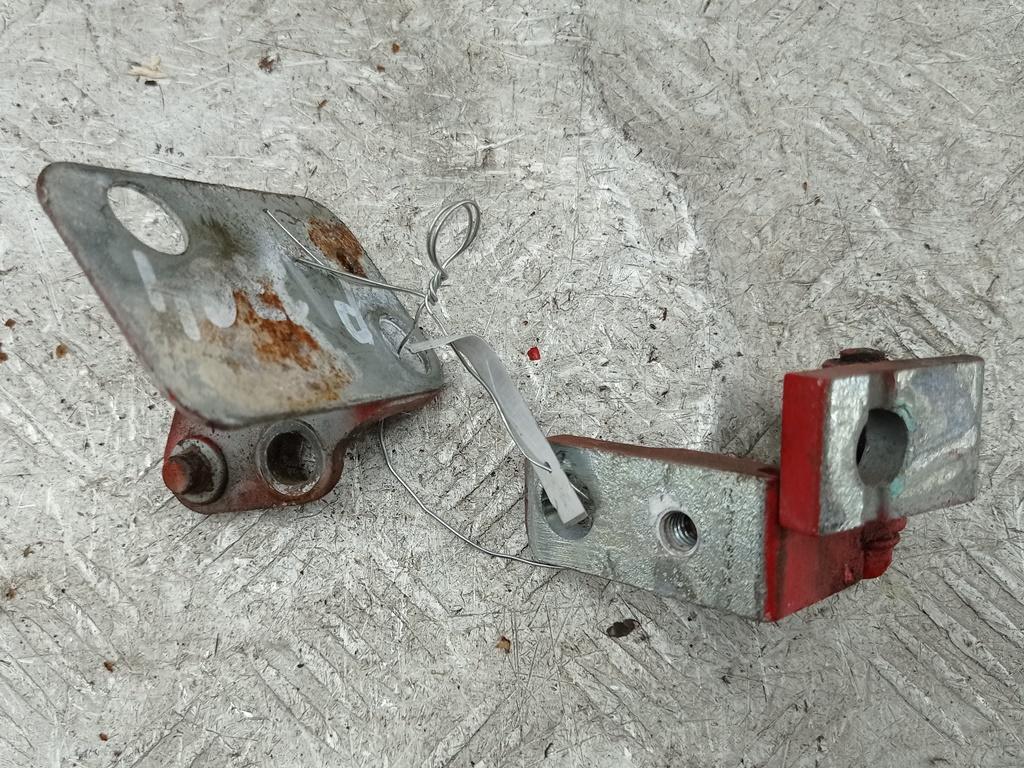 петля двери Volkswagen Polo 2004, красный, хетчбэк 3 дв., 6Q0831402C
