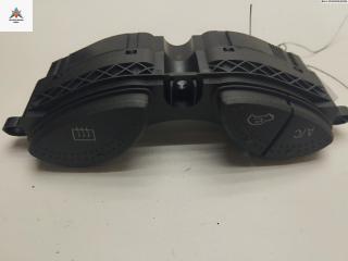 кнопка кондиционера Ford Focus 1 поколение [рестайлинг] 2001, 1.6 л., i, бензин, МКПП, серый, хетчбэк 3 дв.