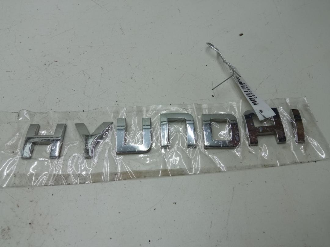 эмблема Hyundai i30 2008, 1.6 л., бензин, МКПП, серый, универсал