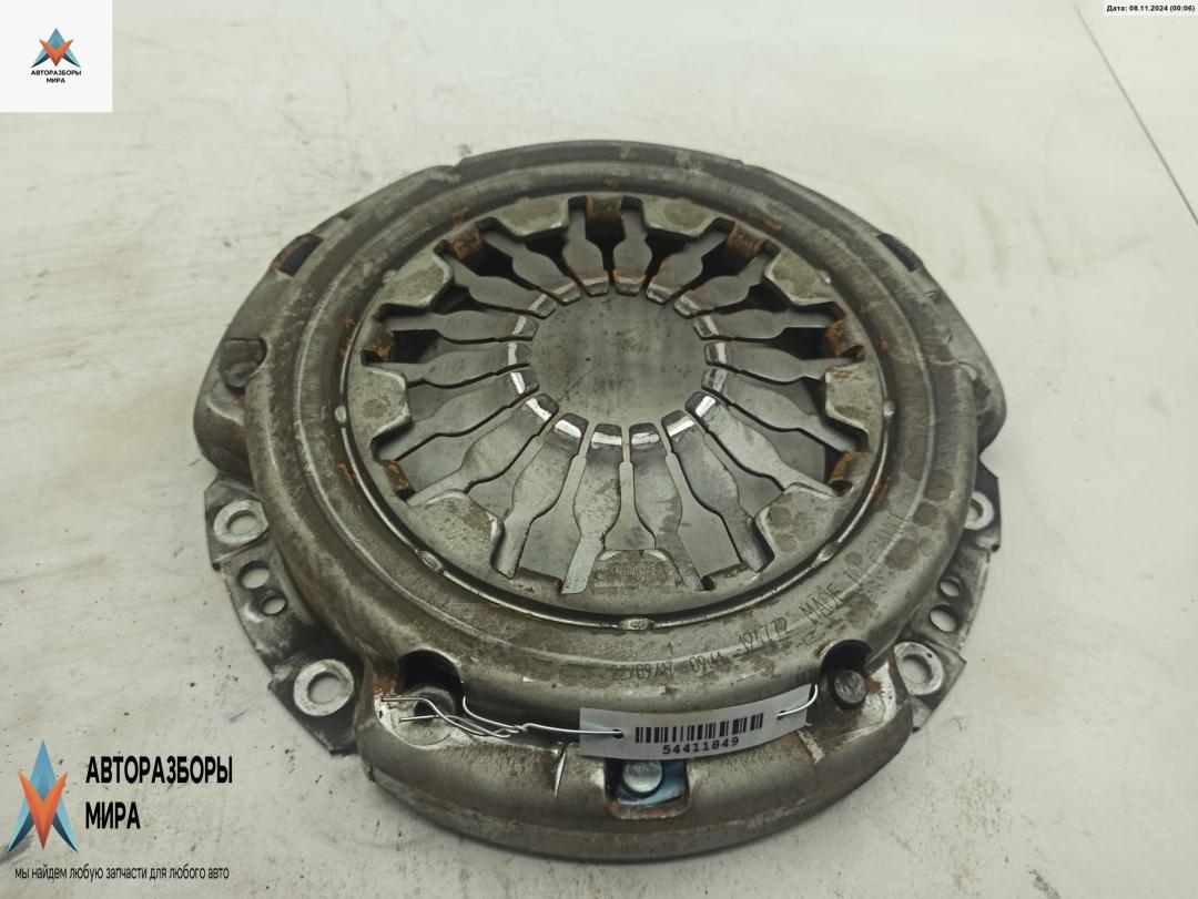 корзина сцепления Renault Clio 3 поколение 2005, 1.2 л., бензин, МКПП, красный, хетчбэк 3 дв., 194772 - фото №1