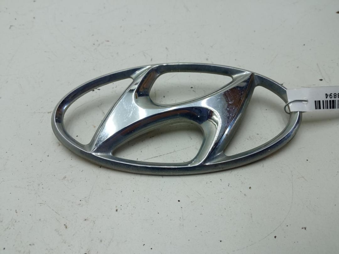 эмблема Hyundai i30 2008, 1.6 л., бензин, МКПП, серый, универсал