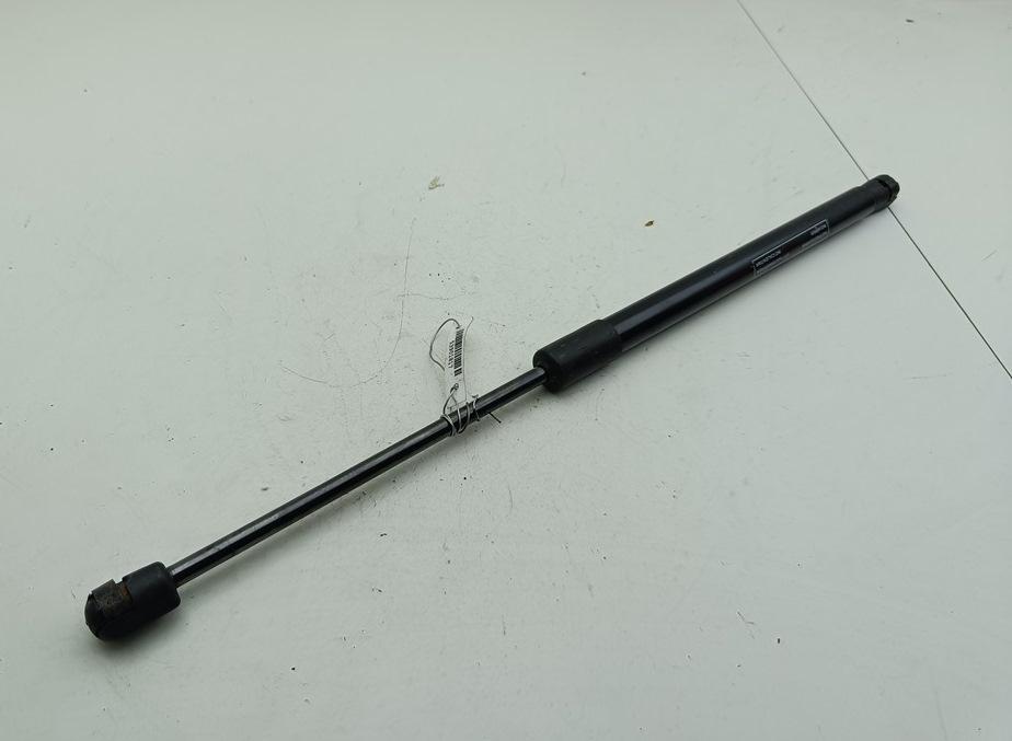 амортизатор крышки багажника (3-5 двери) Volkswagen Passat B6 2005, 2.0 л., дизель, МКПП, чёрный, универсал