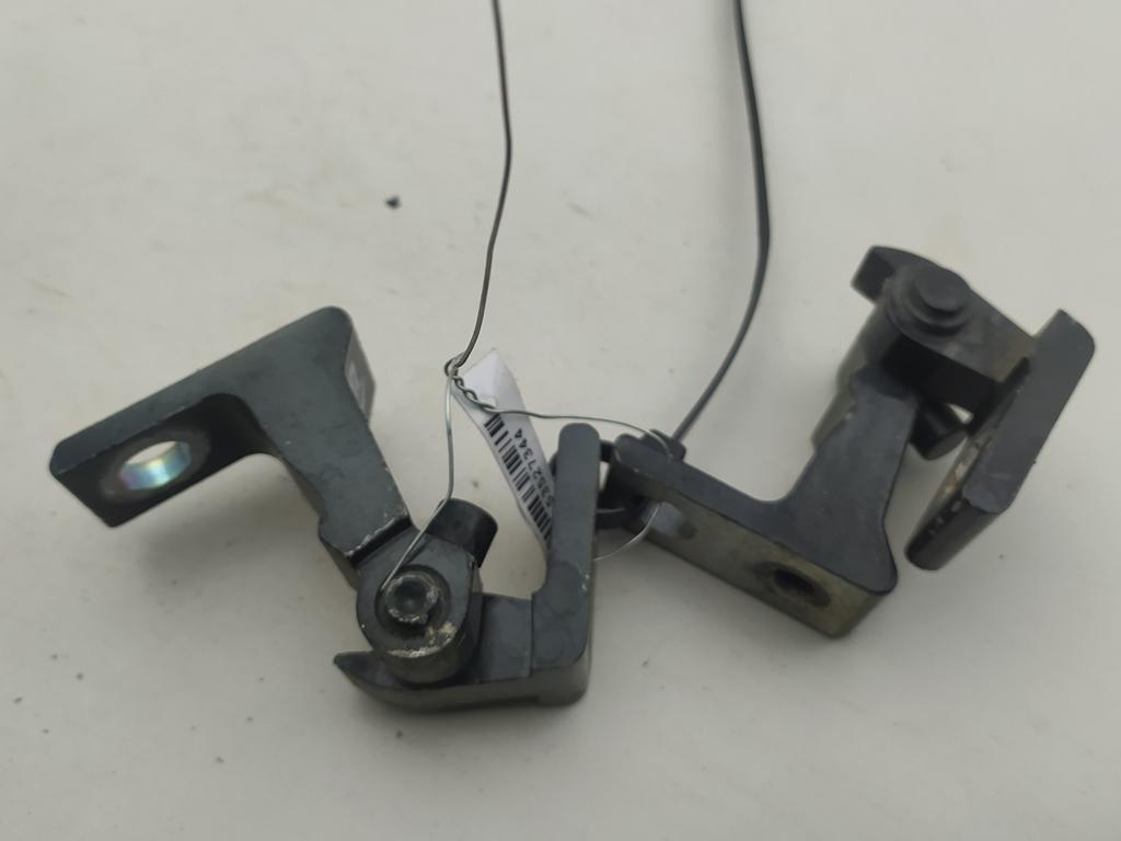 петля двери SEAT Ibiza 2013, чёрный, хетчбэк 3 дв., 8K0831402J