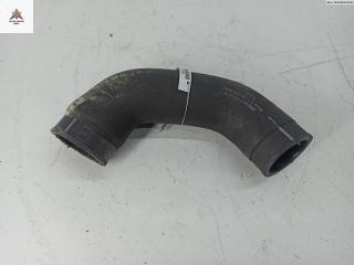 патрубок интеркулера Audi A4 B6 2002, 2.5 л., дизель, МКПП, чёрный, универсал, 8E0145837E