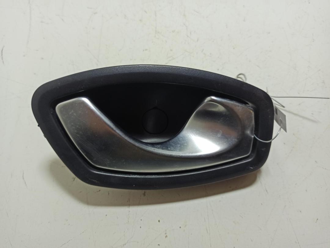 ручка внутренняя передняя правая Renault Megane III 2010, 1.5 л., дизель, МКПП, серый, хетчбэк 5 дв.