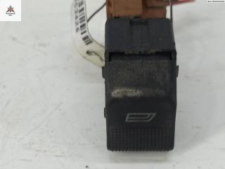 кнопка стеклоподъемника переднего левого Audi A4 B5 1995, 1.6 л., бензин, МКПП, серый, седан, 4D0959855