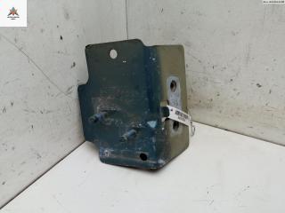 кронштейн переднего бампера Nissan Primera P12 2003, 1.8 л., бензин, МКПП, синий, хетчбэк 5 дв., 62211AU300