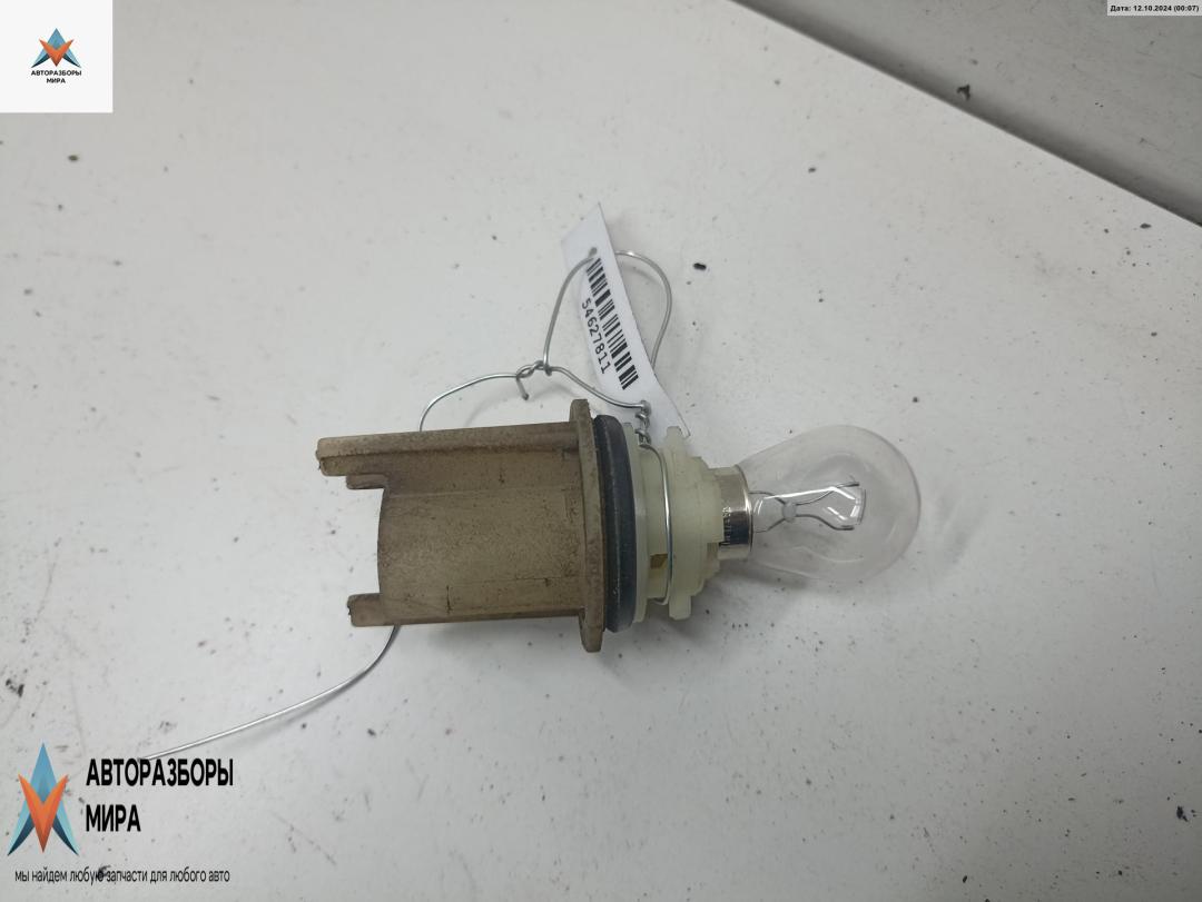 Патрон лампы фонаря Opel Corsa C 2000, 1.0 л., бензин, МКПП, зелёный, хетчбэк 3 дв. - фото №1