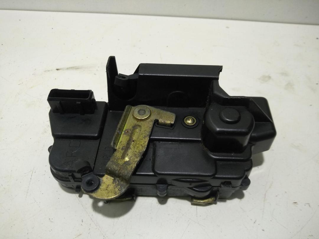 замок двери задней правой Peugeot 406 1996, 1.8 л., бензин, МКПП, белый, седан, ARD