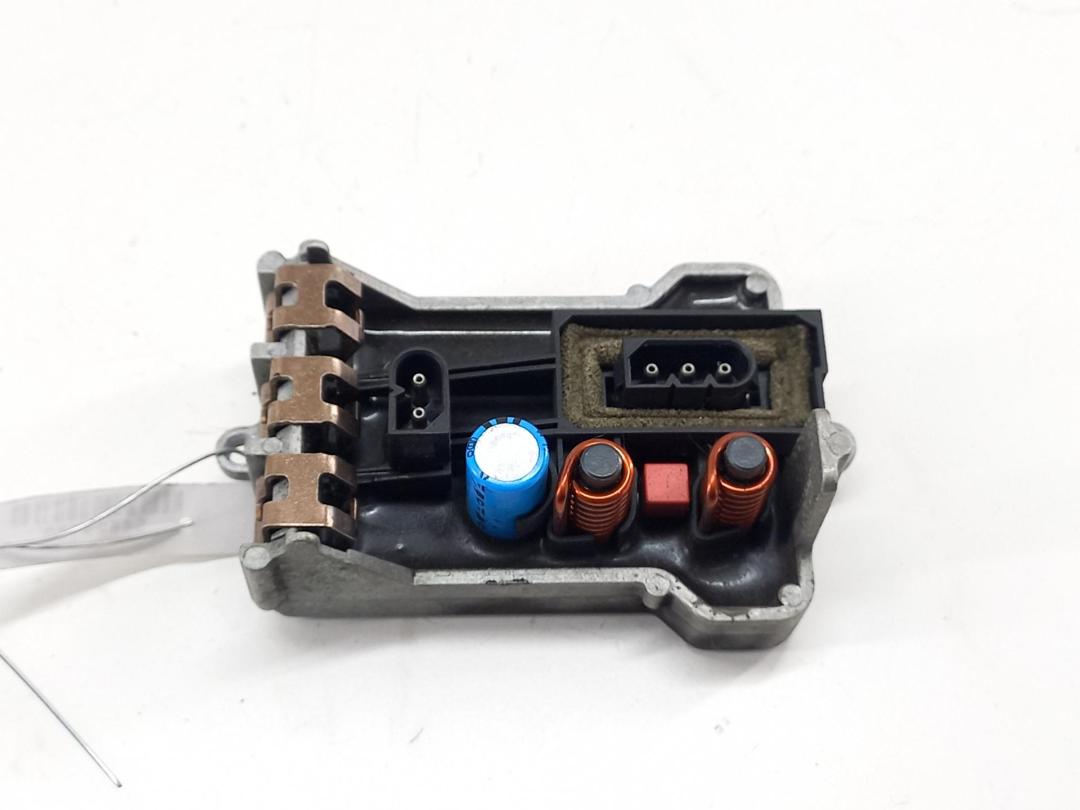 сопротивление печки BMW 7 E65/E66 2005, 3.0 л., дизель, АКПП, чёрный, седан, 6934390