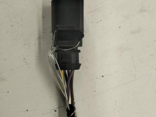 разъем (фишка) проводки Volkswagen Caddy 4 поколение 2015, 2.0 л., дизель, МКПП, белый, фургон, 3B0973613