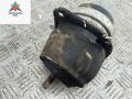 подушка крепления двигателя Volkswagen Touareg 1 поколение 2006, 3.0 л., дизель, АКПП, чёрный, внедорожник 5 дв. - фото №2